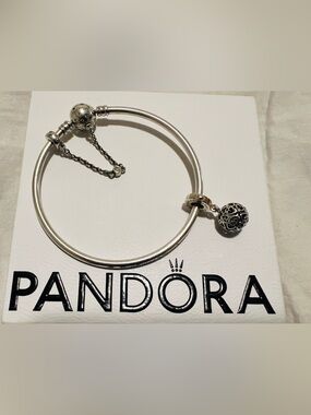 Pandora Silver Bangle Bracelet with heart Dangling Charm